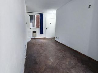 Foto 3 de Monoambiente dividido  - España 1165  02-03