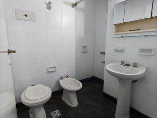 Foto 6 de Monoambiente dividido  - España 1165  02-03