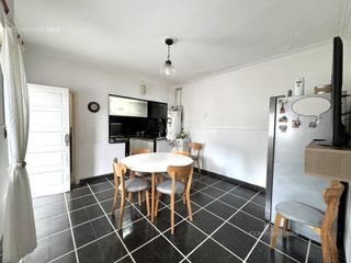 Foto 15 de Casa en  venta de 3 dormitorios en La Plata