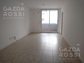 Foto 3 de Departamento  en alquiler en Lomas de Zamora con cochera