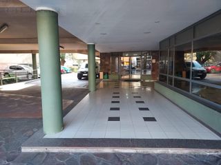 Foto 2 de Alquiler de oficina de 135 m2 en San Isidro