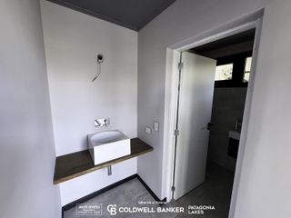 Foto 10 de VENTA Departamento 2 amb 78m2 balcon Premium ubicado en el barrio El Mercado, Villa La Angostura