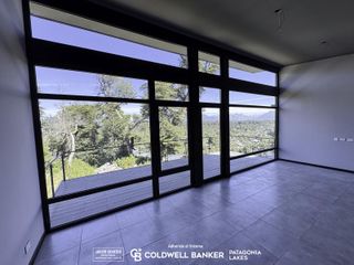 Foto 7 de VENTA Departamento 2 amb 78m2 balcon Premium ubicado en el barrio El Mercado, Villa La Angostura