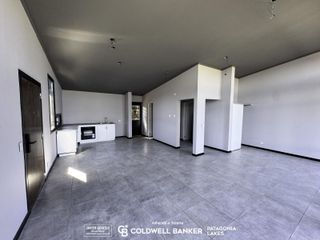 Foto 5 de VENTA Departamento 2 amb 78m2 balcon Premium ubicado en el barrio El Mercado, Villa La Angostura
