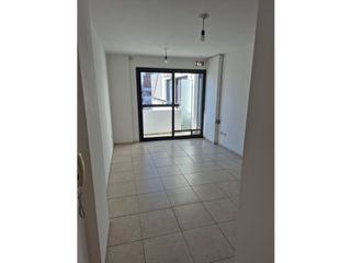 Foto 2 de BV SAN JUAN 700, 1 dormitorio c/balcon, piso alto,luminoso 4212256