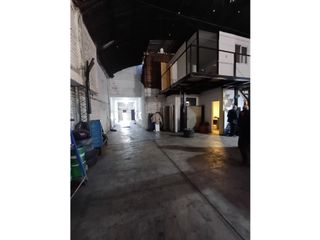 Foto 3 de INKASA INMOBILIARIA - ALQUILA GALPON EN CIUDAD