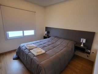Foto 6 de Departamento en alquiler de 1 dormitorio c/ cochera en Naposta