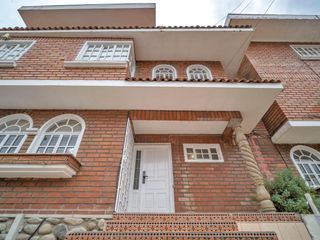 Foto 20 de Excelente Oportunidad Amplio Departamento en Cuenca - 3 Dormitorios 2.5 Baños