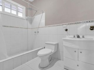 Foto 11 de Excelente Oportunidad Amplio Departamento en Cuenca - 3 Dormitorios 2.5 Baños