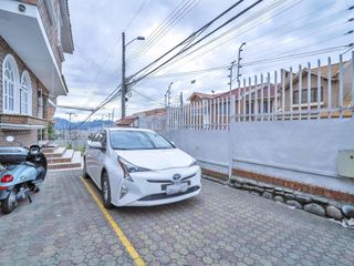 Foto 18 de Excelente Oportunidad Amplio Departamento en Cuenca - 3 Dormitorios 2.5 Baños