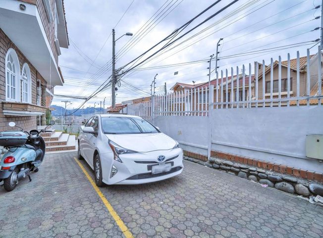place photo 18