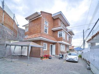 Foto 17 de Excelente Oportunidad Amplio Departamento en Cuenca - 3 Dormitorios 2.5 Baños