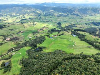 Foto 22 de Hacienda en Venta en Tarqui, Cuenca, Azuay - 64,8 Hectareas - Hacienda Ganadera