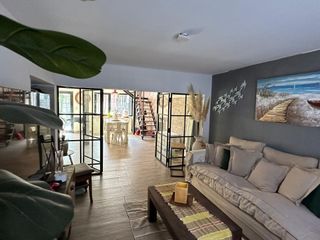 Foto 3 de Viamonte al 400 | Venta | Casa de 3 dorm en impecable estado en Tigre