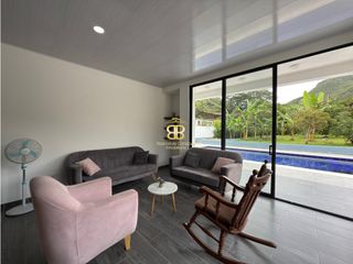 Foto 2 de SE VENDE CASA EN LA VEGA VEREDA UCRANIA BAJA