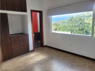 Foto 8 de Lumbisi, Casa en Renta, 220m2, 3 Habitaciones