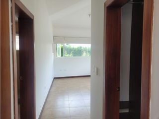 Foto 5 de Lumbisi, Casa en Renta, 220m2, 3 Habitaciones