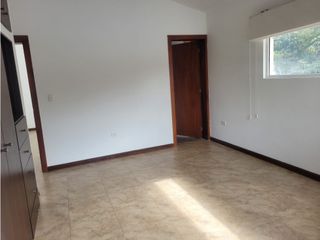Foto 7 de Lumbisi, Casa en Renta, 220m2, 3 Habitaciones