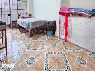 Foto 3 de Casa en Venta en José Luis Bustamante y Rivero – Urb. Puerta Verde