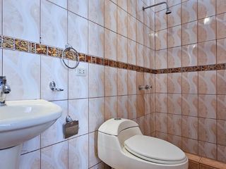 Foto 15 de En Alquiler Casa en Cayma – Urb. Valle Escondido