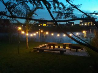 Foto 2 de Casa en venta al lago en El Naudir