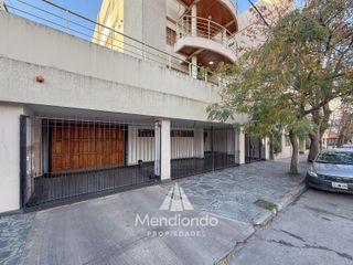 Foto 5 de EXCELENTE 4 AMB CON COCHERA DOBLE ZONA ALDREY