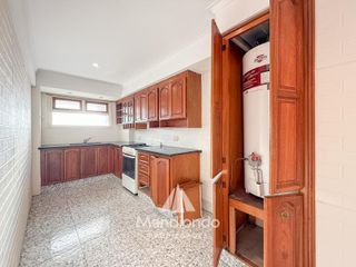 Foto 12 de EXCELENTE 4 AMB CON COCHERA DOBLE ZONA ALDREY
