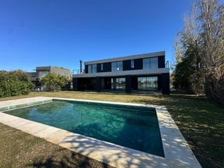 Foto 1 de Venta Casa a La Laguna en San Benito Villanueva Tigre