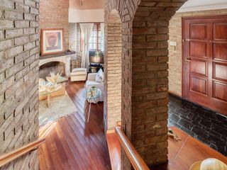 Foto 13 de Casa en venta barrio alberdi 3 dormitorios cochera jardin pileta parrilla luminoso