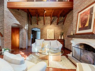 Foto 11 de Casa en venta barrio alberdi 3 dormitorios cochera jardin pileta parrilla luminoso