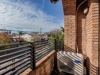 Foto 26 de Casa en venta barrio alberdi 3 dormitorios cochera jardin pileta parrilla luminoso