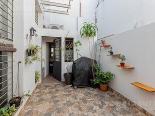 Foto 6 de Venta. Ph. Villa Urquiza. 2 ambientes. con patio.