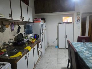 Foto 3 de Venta Casa   Local Comercial - Apto Desarrollo - Neuquén Capital