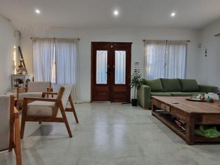 Foto 3 de Casa en Venta 4 ambientes con Jardín en Maschwitz