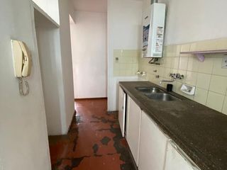 Foto 6 de Alquiler Departamento 2 Dormitorios - Bv. Oroño/Av. Uriburu - Rosario