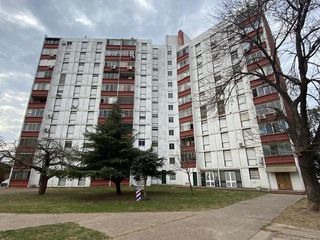 Foto 13 de Alquiler Departamento 2 Dormitorios - Bv. Oroño/Av. Uriburu - Rosario