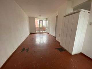 Foto 1 de Alquiler Departamento 2 Dormitorios - Bv. Oroño/Av. Uriburu - Rosario