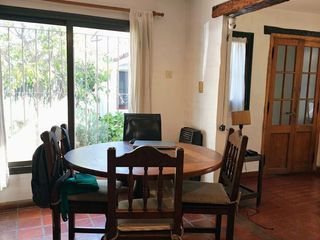 Foto 5 de 1 Planta - 4 Dorm - Pileta Climatizada - Quincho - Casa - Alquiler - Quebrada de las Rosas