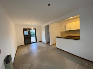 Foto 1 de VENTA| DEPARTAMENTO 2 dorm. con BALCÓN en BARRIO COFICO