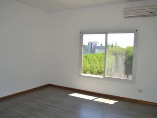 Foto 30 de Alquiler casa 4 ambientes San Isidro Labrador VILLANUEVA