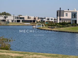 Foto 14 de Casa en venta de 4 dormitorios en Carpinchos, Nordelta
