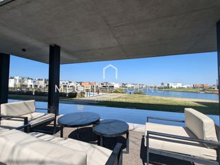 Foto 8 de Casa en venta de 4 dormitorios en Carpinchos, Nordelta