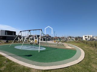 Foto 11 de Casa en venta de 4 dormitorios en Carpinchos, Nordelta