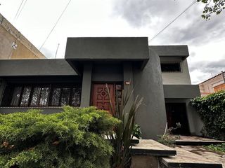 Foto 2 de Casa en alquiler residencial o comercial en Quinta Seccion Mendoza