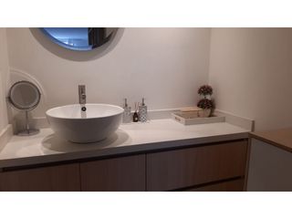 Foto 17 de Apartamento remodelado para arriendo en Santa Bárbara