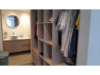 Foto 19 de Apartamento remodelado para arriendo en Santa Bárbara