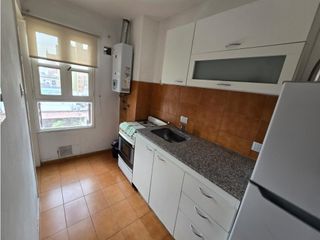 Foto 3 de VENTA - DPTO AMOBLADO - 1 DORM - Bº ALBERDI