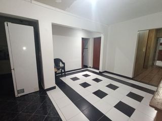 Foto 2 de ALQUILER DE CASA EN CASEROS