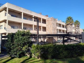 Foto 1 de Monoambiente en Alquiler con Balcón y Parrilla