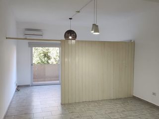 Foto 8 de Monoambiente en Alquiler con Balcón y Parrilla